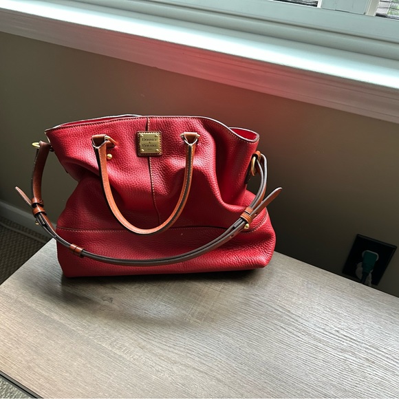 Downey and Burke purses. None of them have been used more than 10 times. - Picture 4 of 12